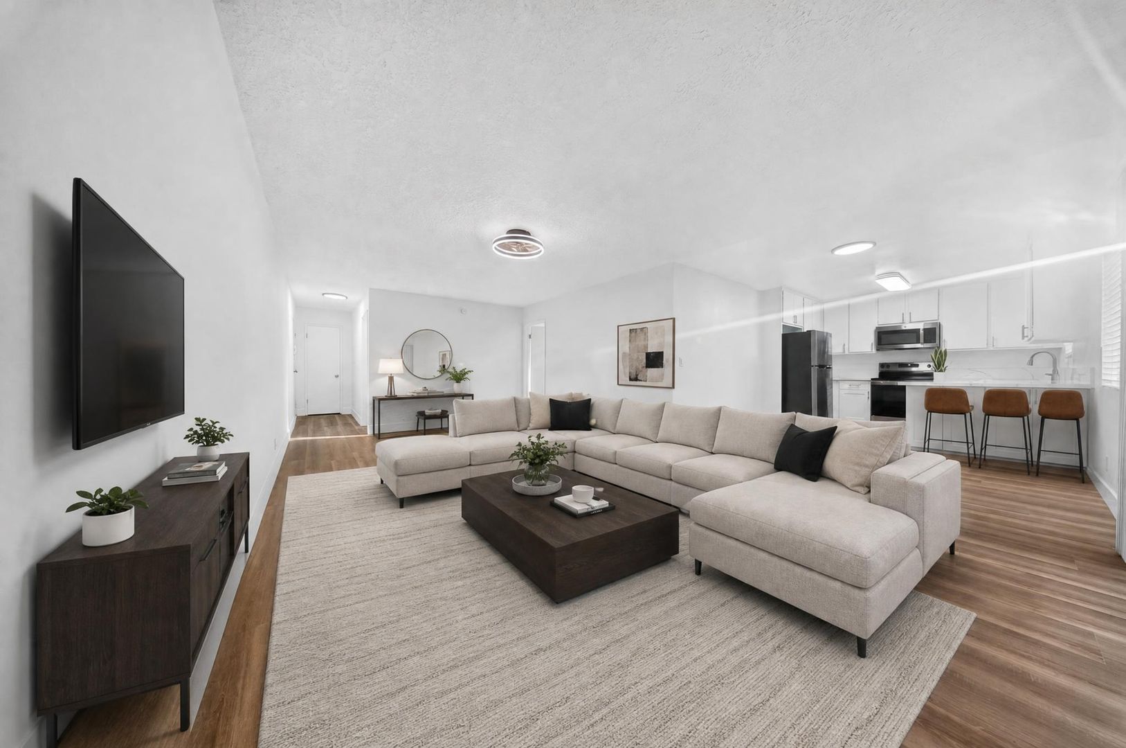 Winnetka Apartment: 20317 Saticoy St.