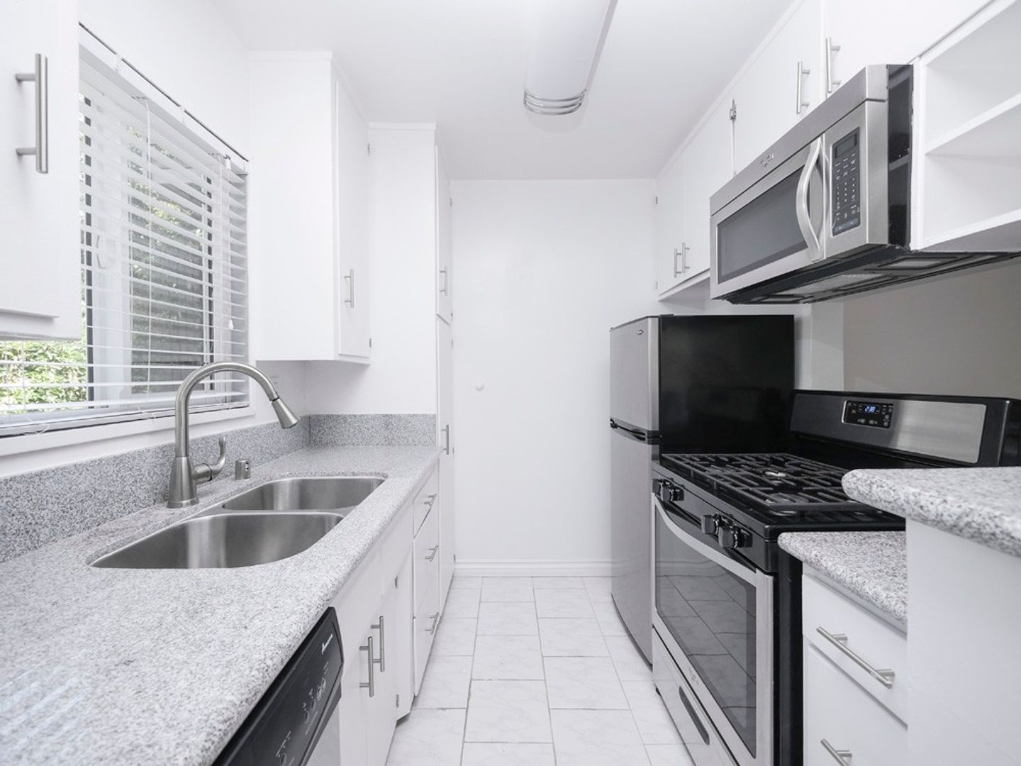 Los Angeles Apartment: 1215 Granville Ave.