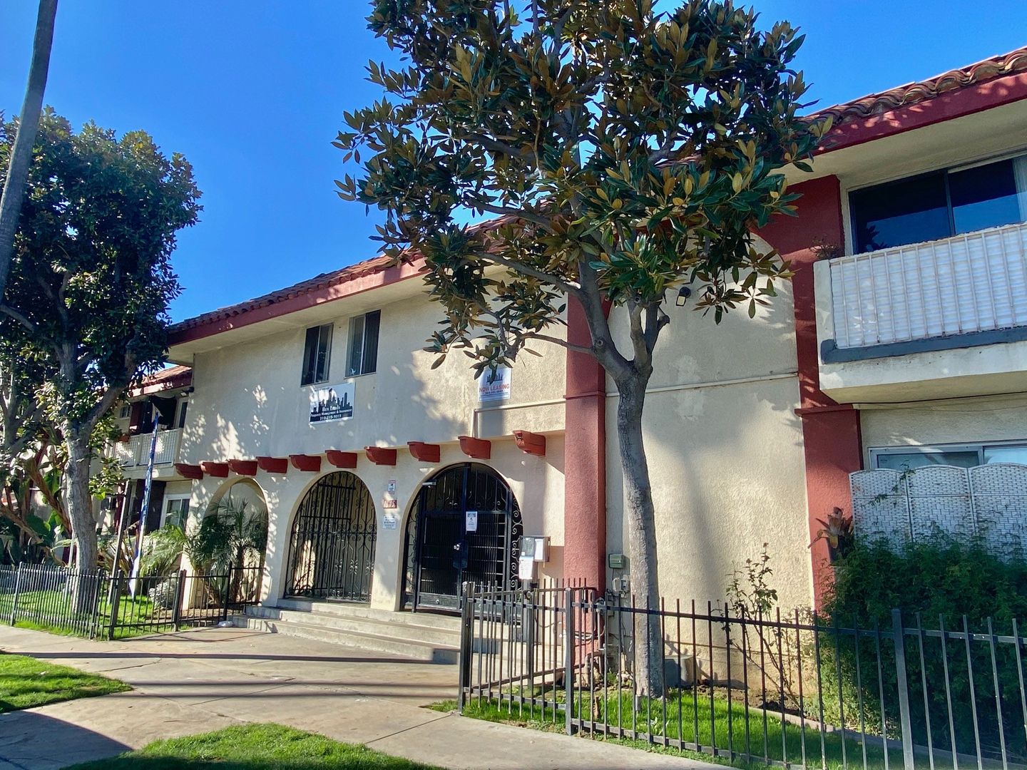 Los Angeles Apartment: 1645 N. Winona Blvd.