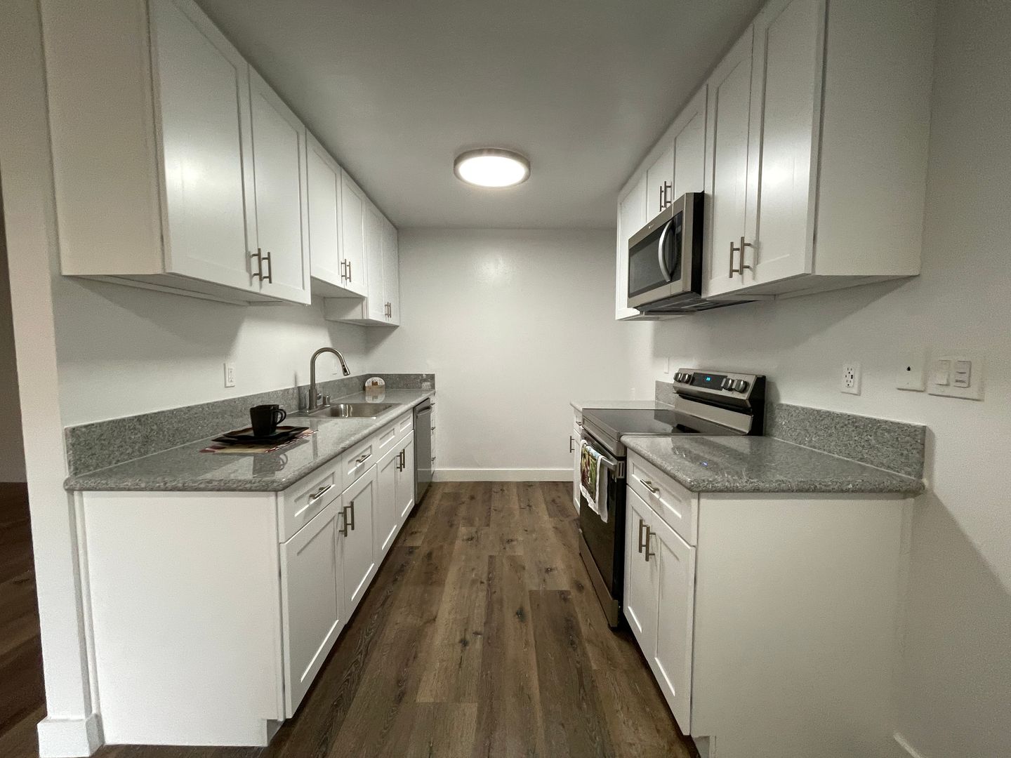 Winnetka Apartment: 20353 Saticoy St.