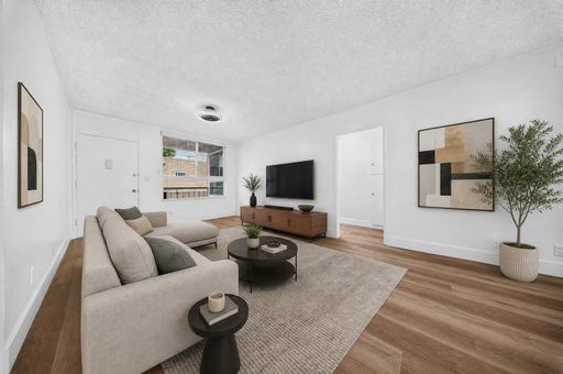 Canoga Park High-Tech 2-Bed | Triple-Zone A/C & Granite Breakfast Bar | LED Bath Mirror – photo 1