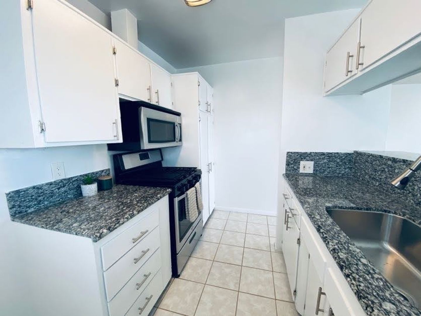 Santa Monica Apartment: 1951 Frank St. & 2519 Virginia Ave.