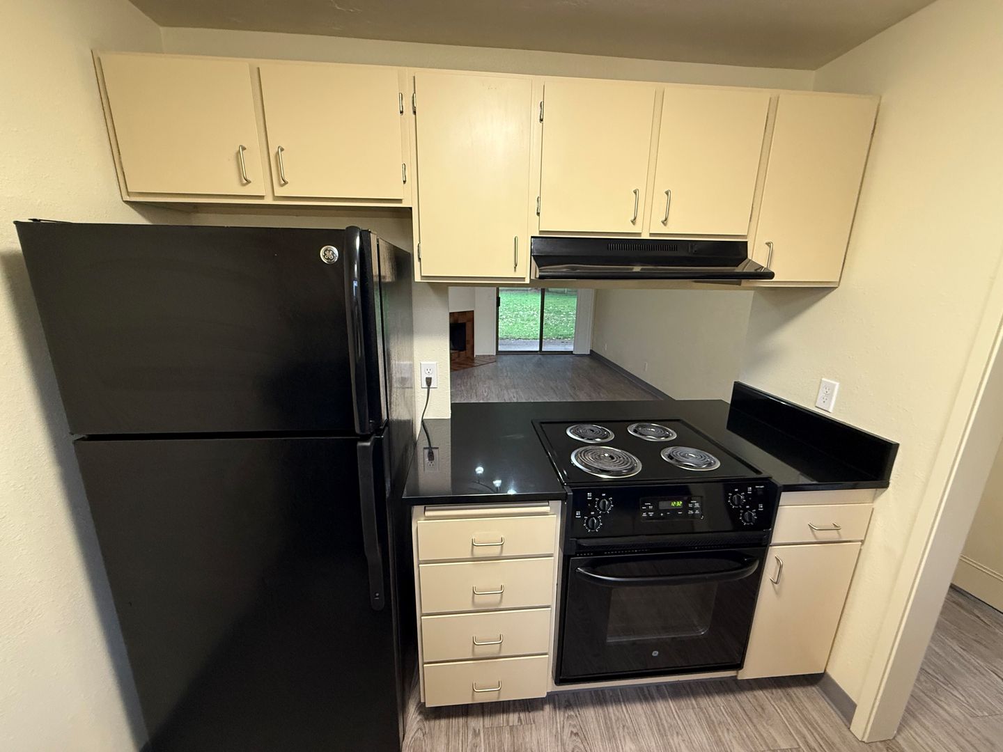 Eugene Apartment: 1800 Cal Young Road