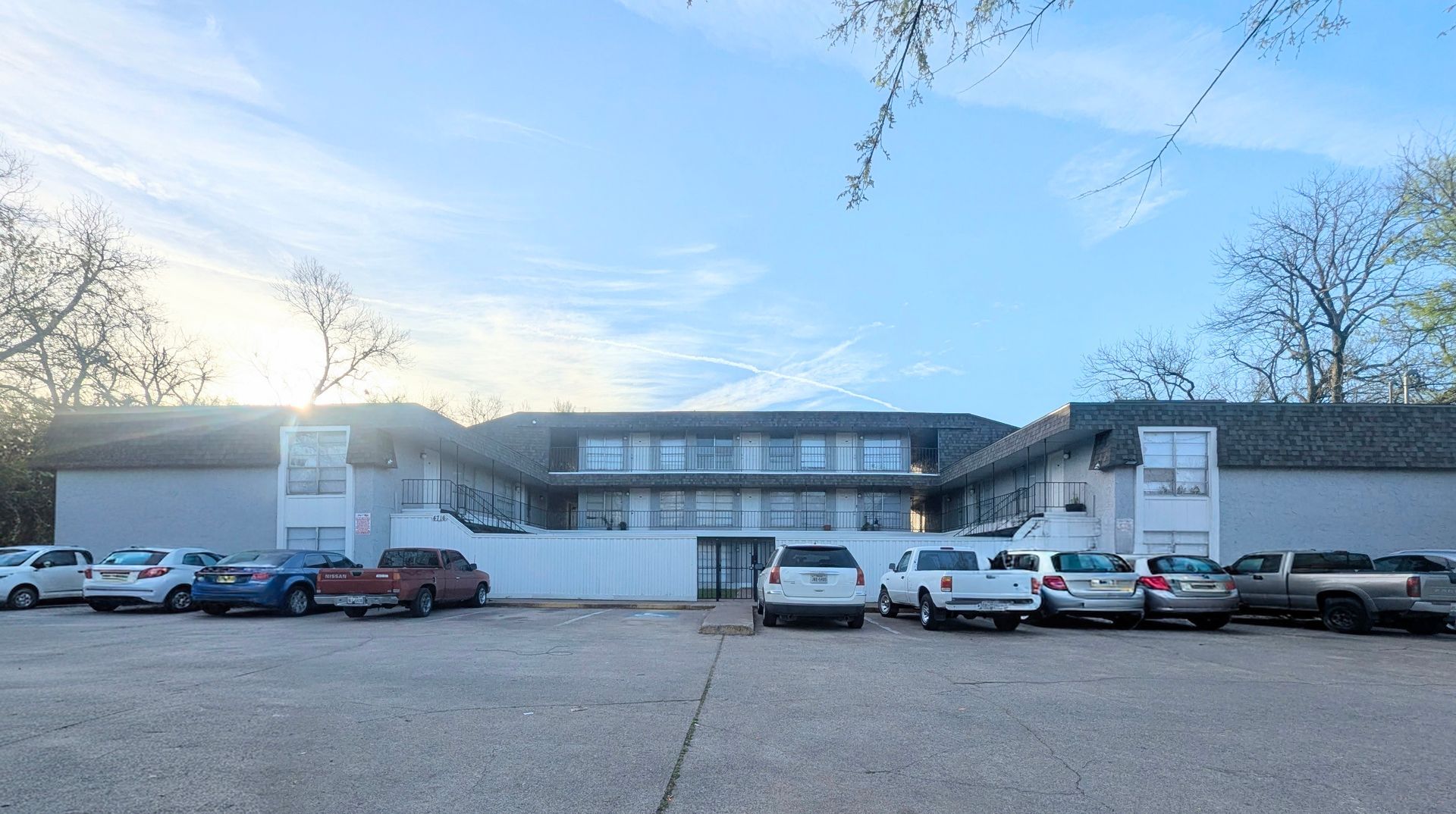 Dallas Apartment: 4716 Sycamore Street