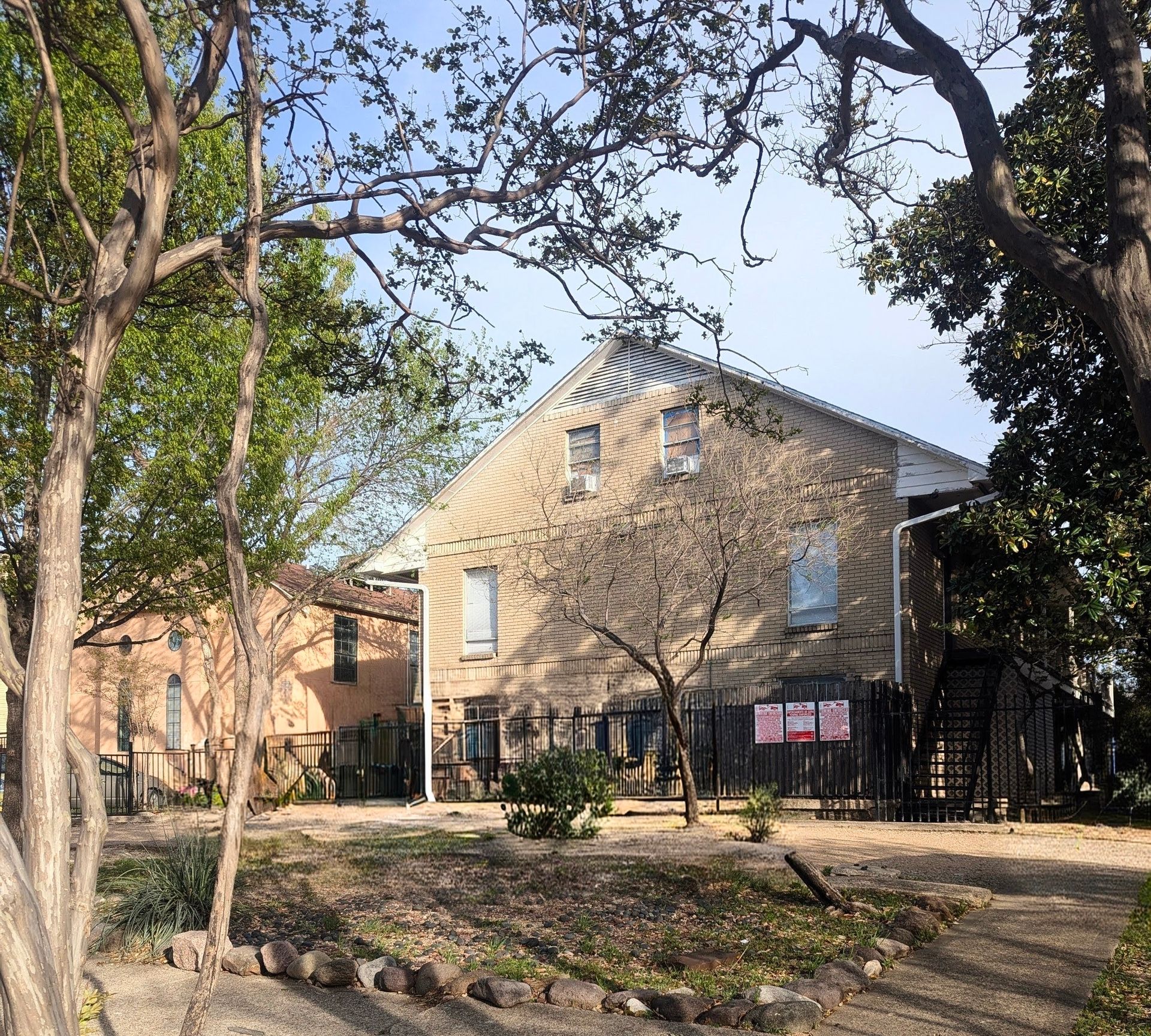 Dallas Apartment: 5108-5110 Bryan St.