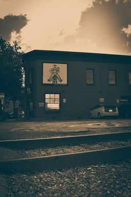 Ritz Building Art Studio in Historic Georgetown