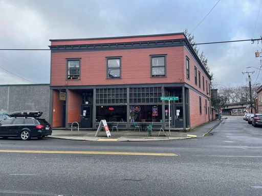 Historic Forsyth Hotel Artist Studio – photo 1