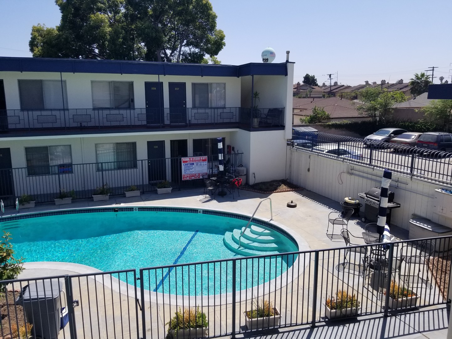 HAWTHORNE Apartment: 12319 Manor Drive