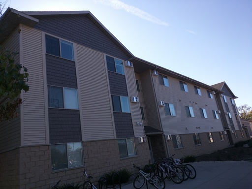Large 1 BR - Close to Campus - Secure Building With Fiber Internet Included! – photo 1