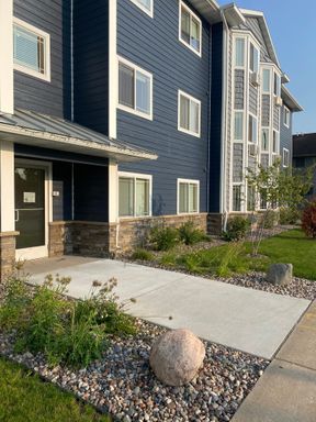2 Bed 1 Bath Rental at Apt 205, 312 West Ave N, La Crosse, WI – photo 1
