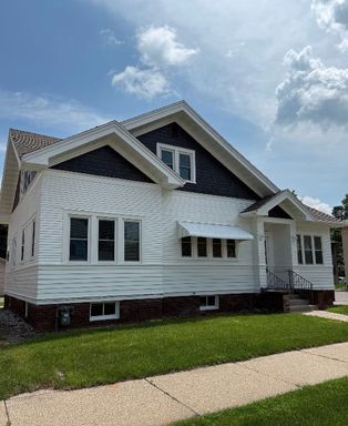 Large House Close To Fine Arts Center! – photo 1
