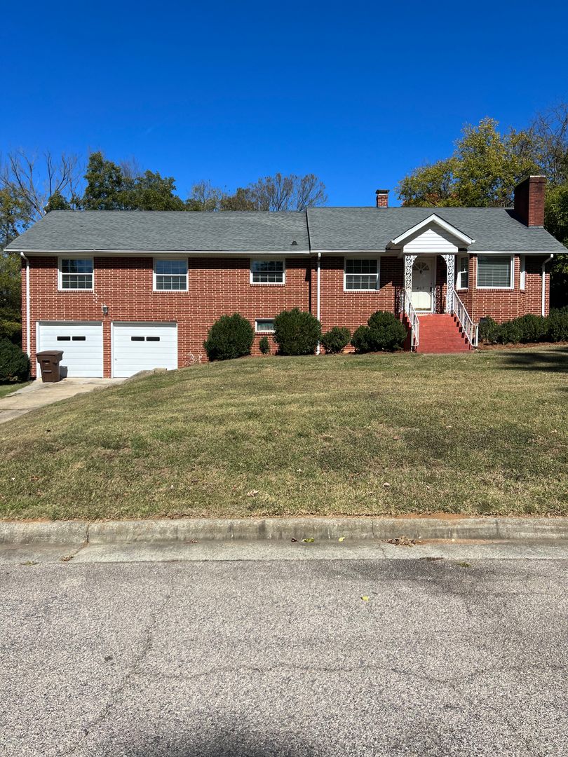 Kannapolis House: 407 Janie Street
