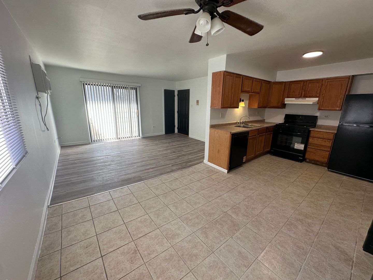 Burnham Apartment: 2750 E State St