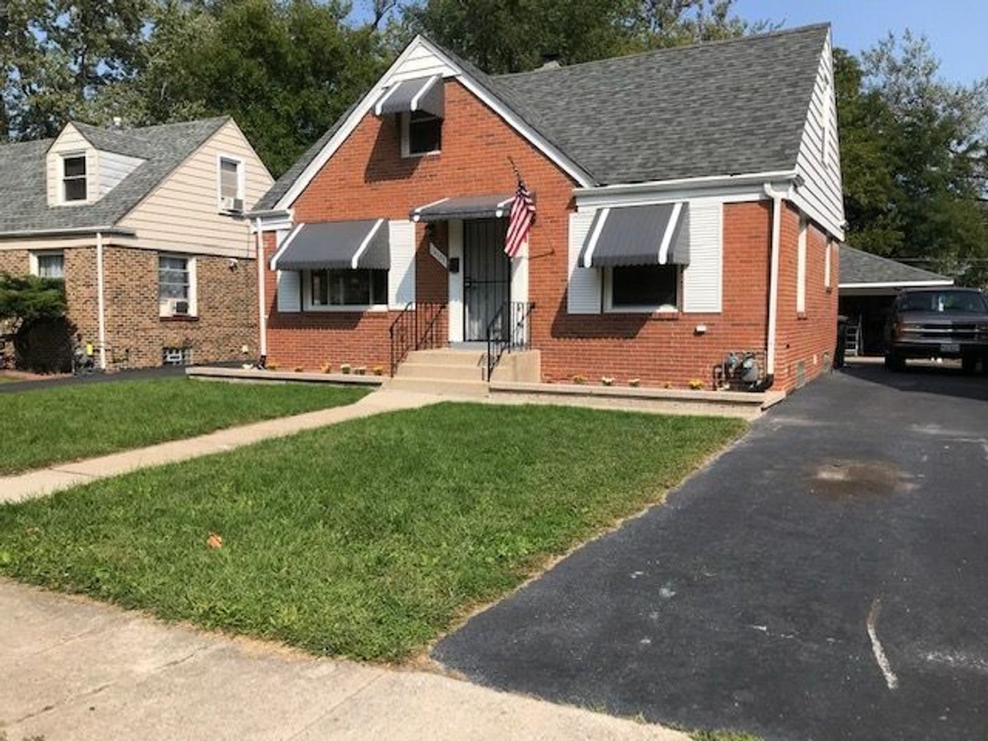 Dolton House: 14133 Calumet Ave