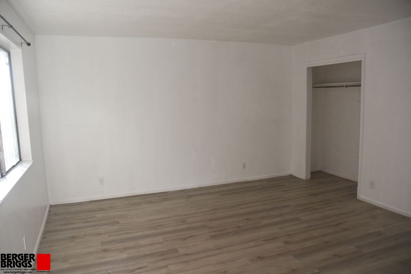 Albuquerque Apartment: 134 Rhode Island St SE