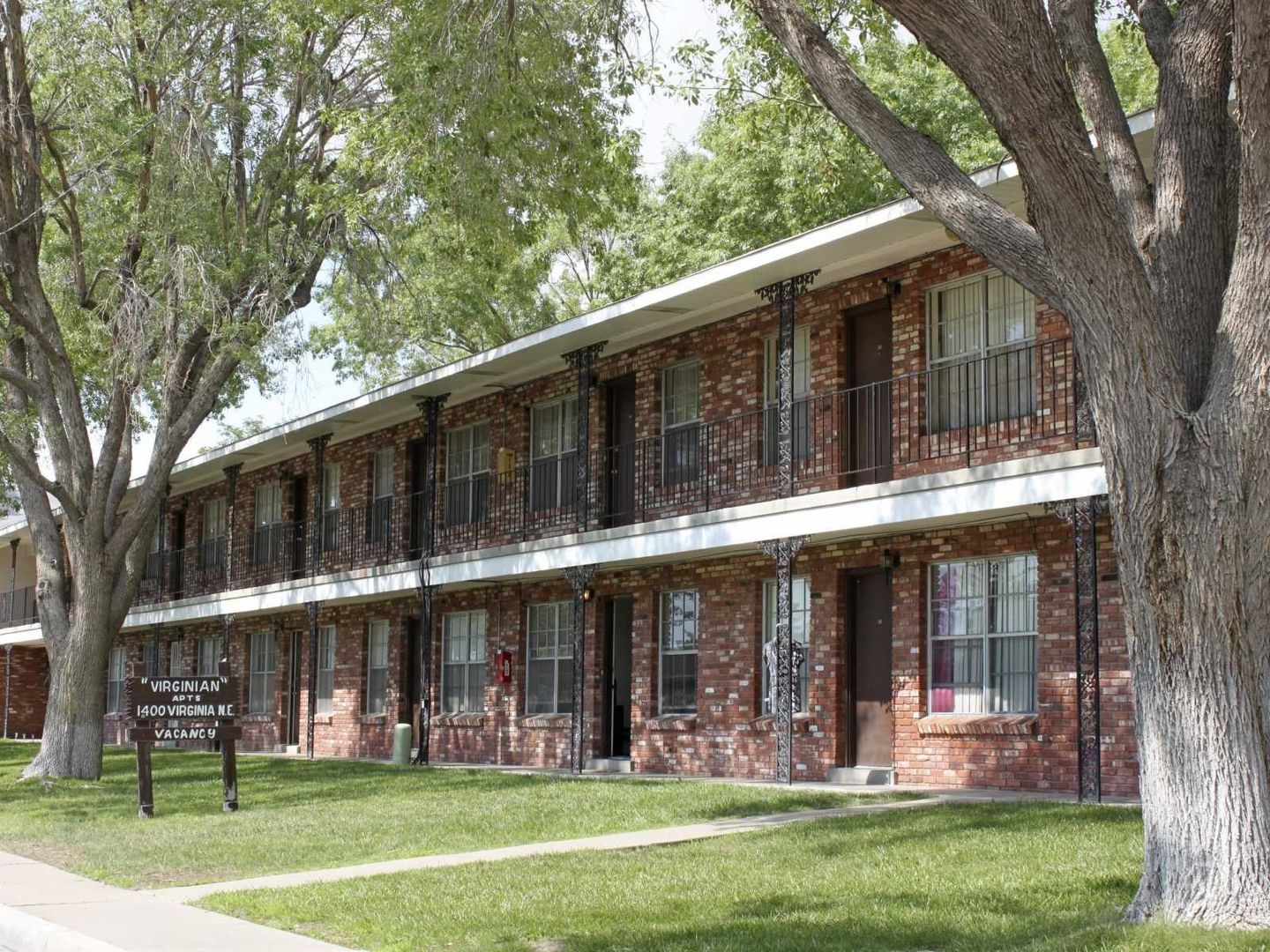 Albuquerque Apartment: 1400 Virginia St. NE