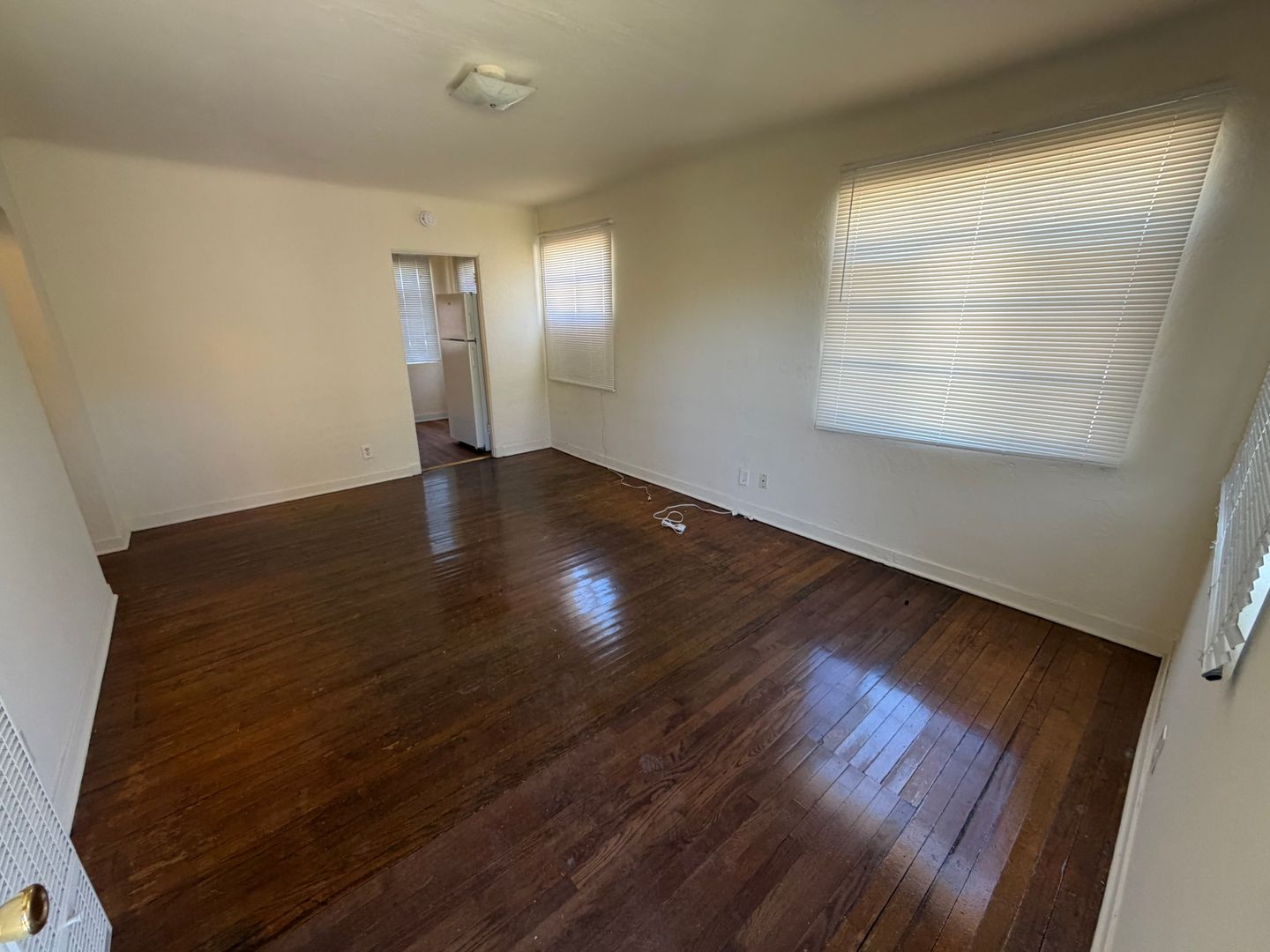 Abq Apartment: 1115 Dr. Martin Luther King Jr. Ave NE