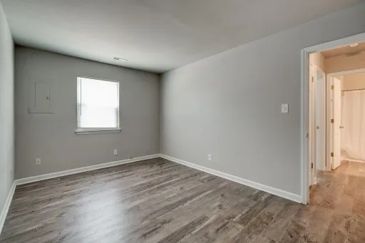 Listing photo thumbnail