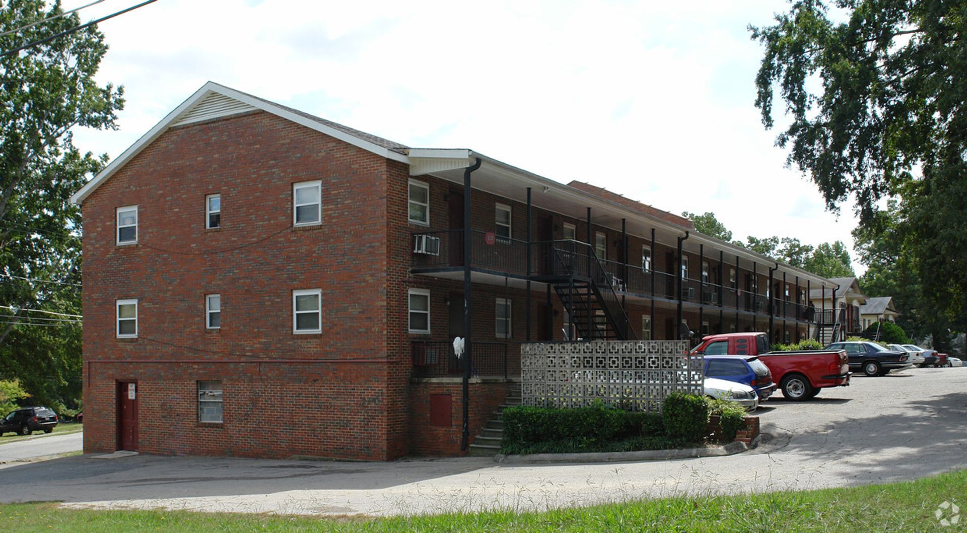 Durham Apartment: 810 N Duke Street