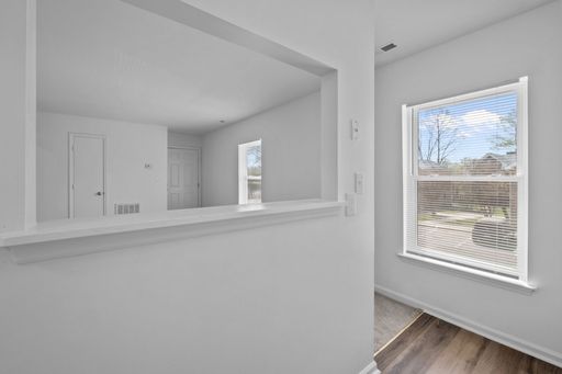 Listing photo thumbnail