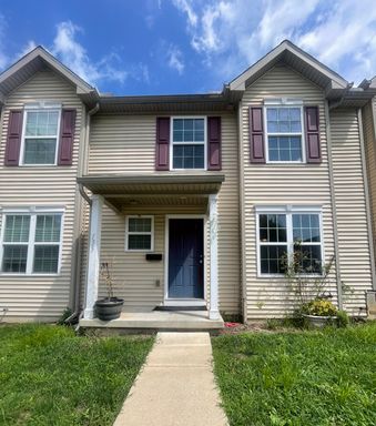 3 Bedroom 2.5 Bath Apartment
