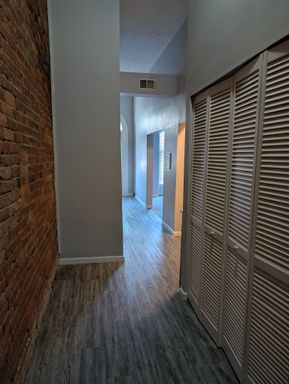 Old Louisville Charm – photo 1