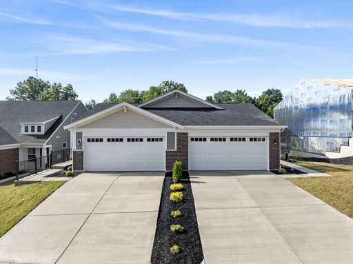Short Term New Construction Townhouse for rent! Rental tell the end of May – photo 1