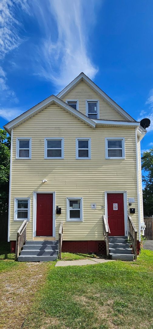 Springfield Apartment: 49-51 East Hooker Street