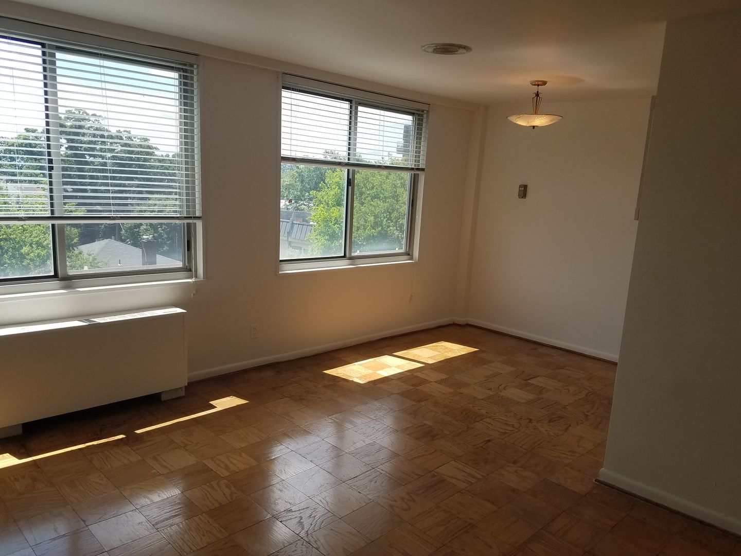 Arlington Apartment: 1215 North Fort Myer Drive