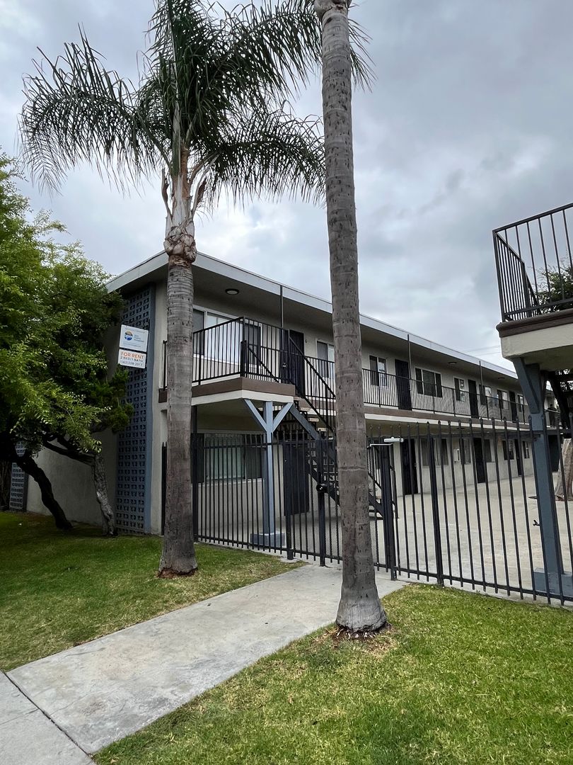 LONG BEACH Apartment: 1604 HENDERSON AVE #7