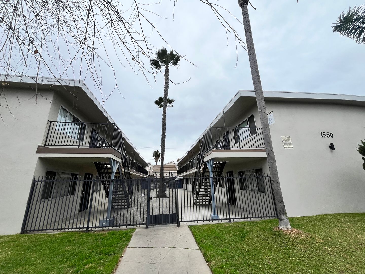 LONG BEACH Apartment: 1550-1604 HENDERSON AVE