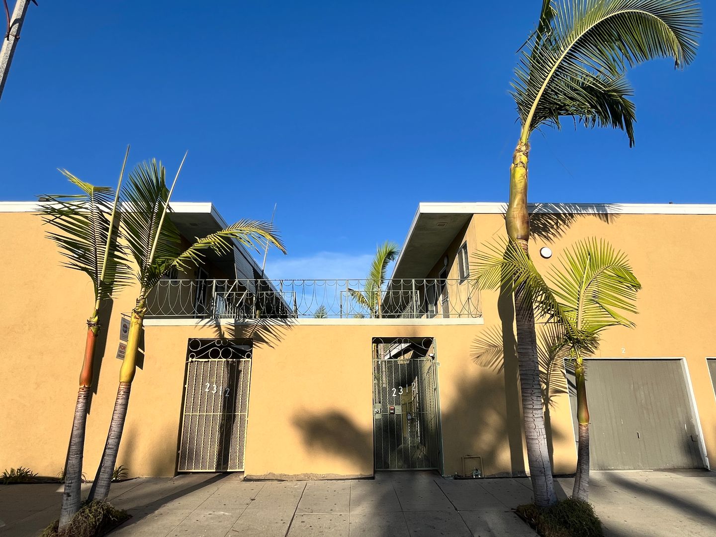 LONG BEACH Apartment: 2312 SANTA FE AVE