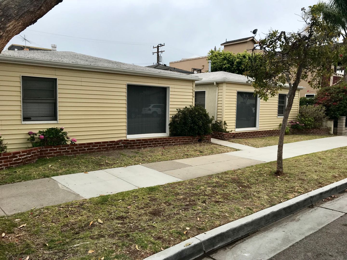 SEAL BEACH Apartment: 1614 OCEAN AVE