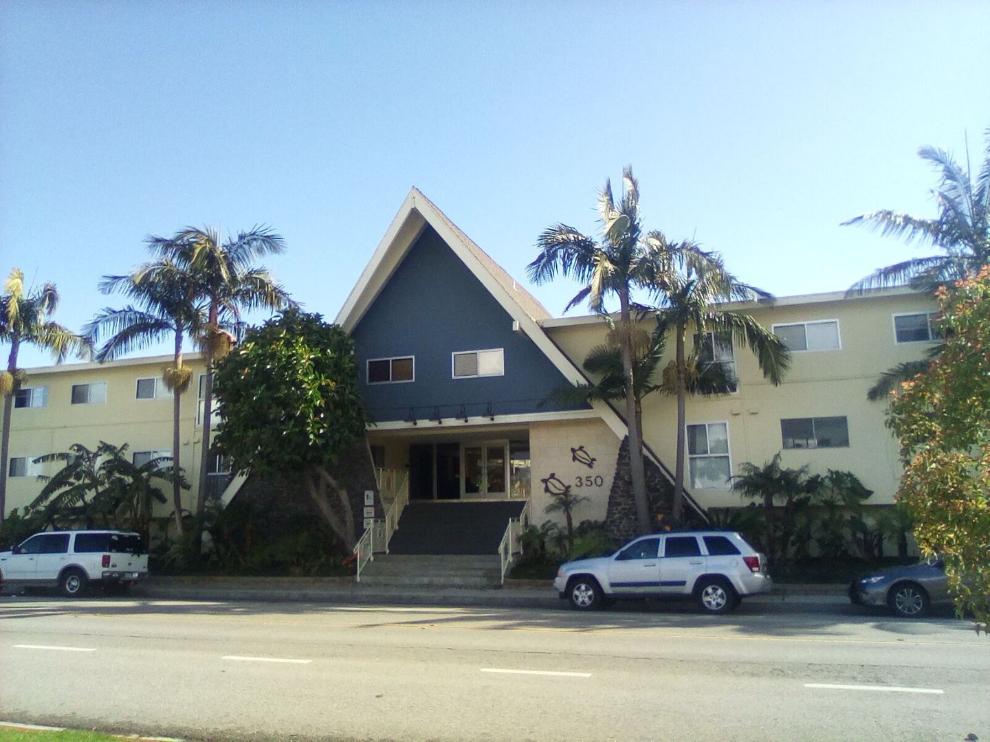 SEAL BEACH Apartment: 350 MARINA DR