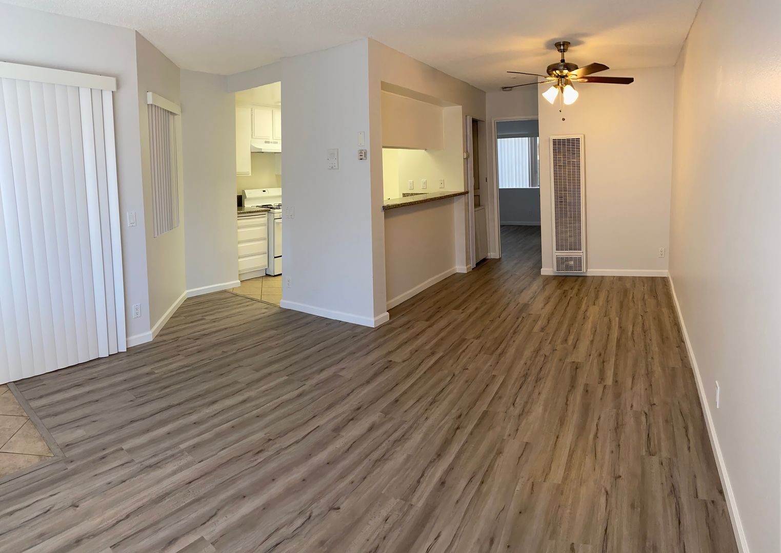 LONG BEACH Apartment: 1061 GRAND AVE