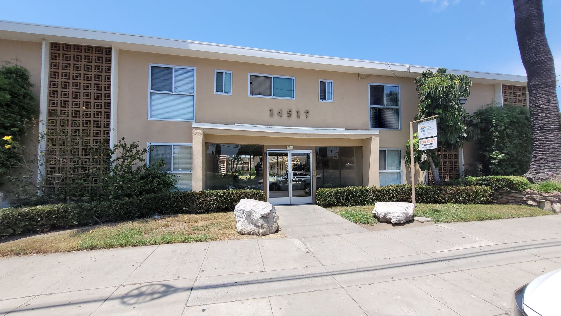 GARDENA Apartment: 14517 S VERMONT AVE