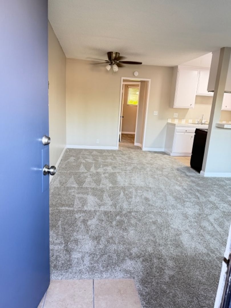 LONG BEACH Apartment: 2741 DE SOTO ST