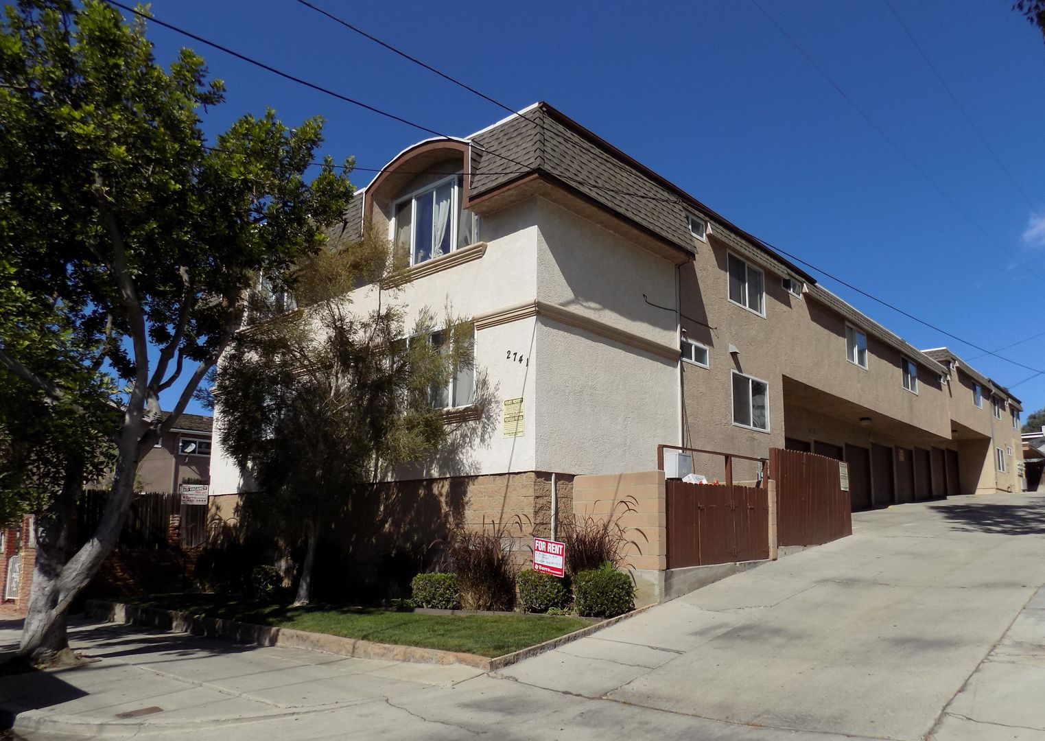 SIGNAL HILL Apartment: 2741 E. WALL ST