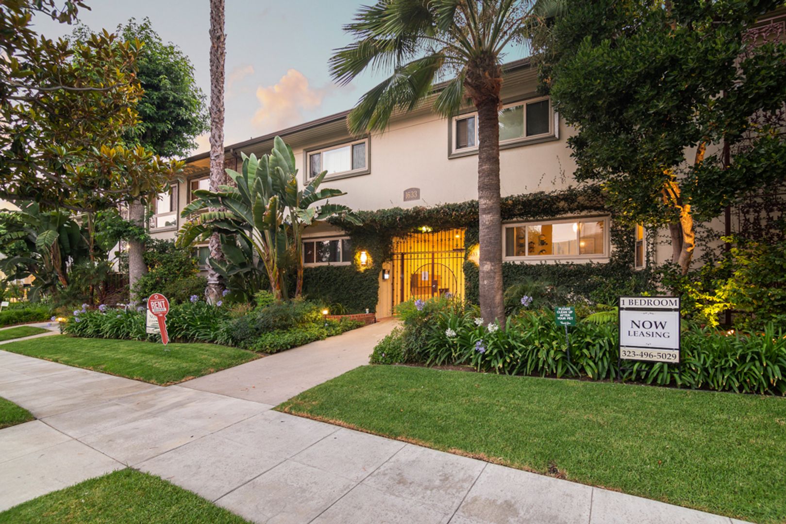 Los Angeles Apartment: 1633 N. Laurel Avenue