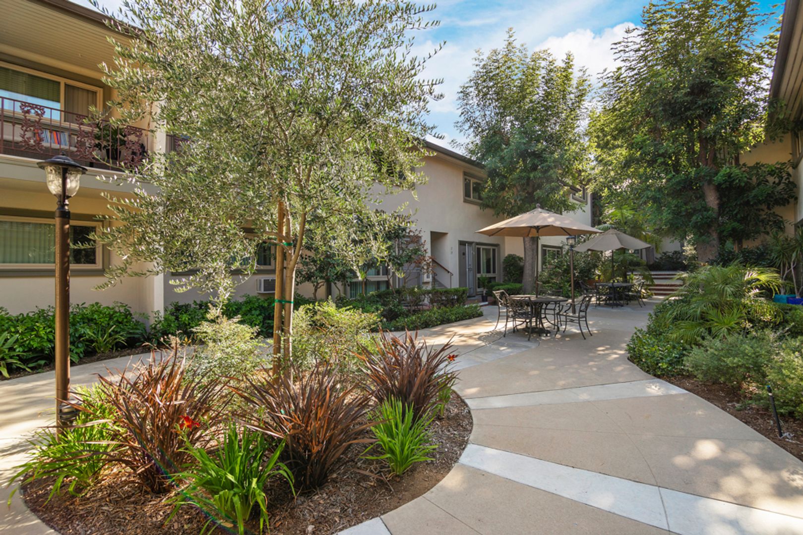 Laurelwood 5 of 11