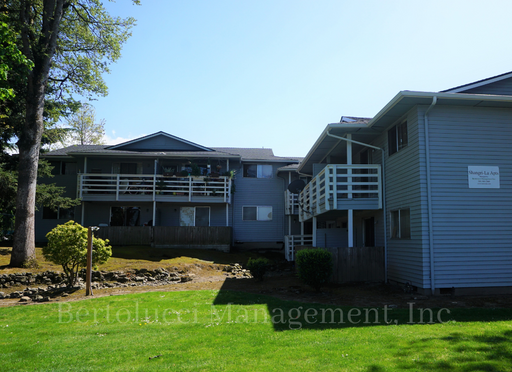 Two Bedroom Apartment on the 2nd Floor - Salem – photo 1