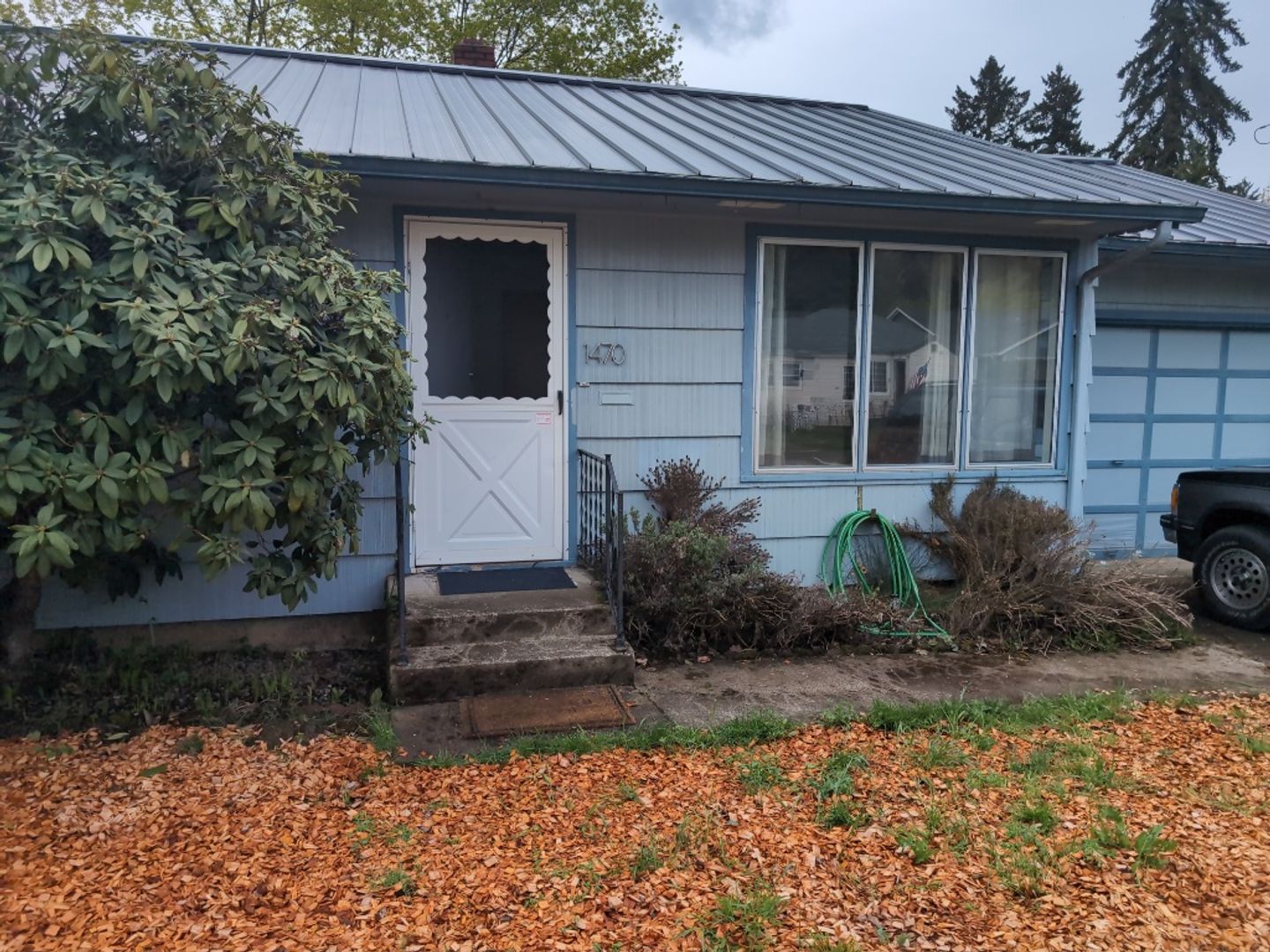 Salem House: 1470 Ruge St. NW