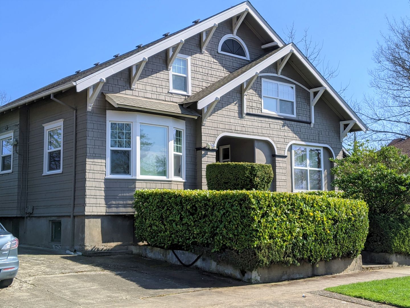 Salem Apartment: 638 Church St. NE