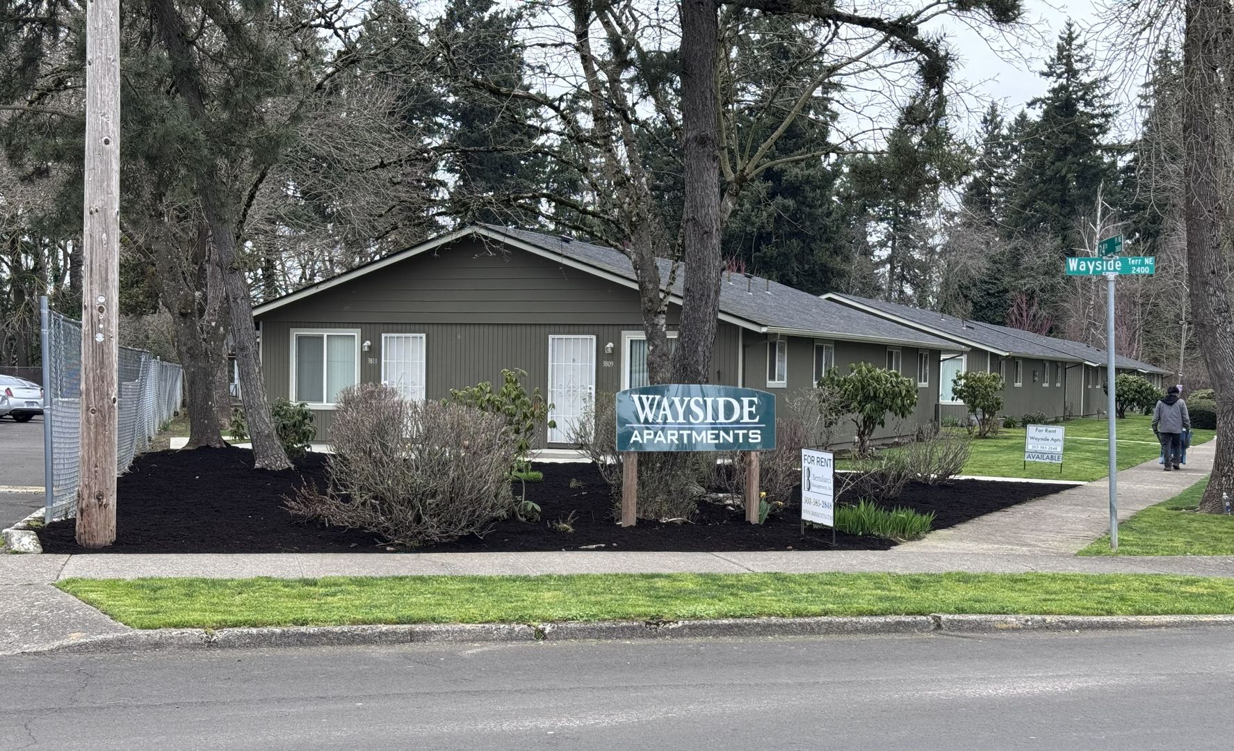 Salem Apartment: 3809-3873 24th Pl NE