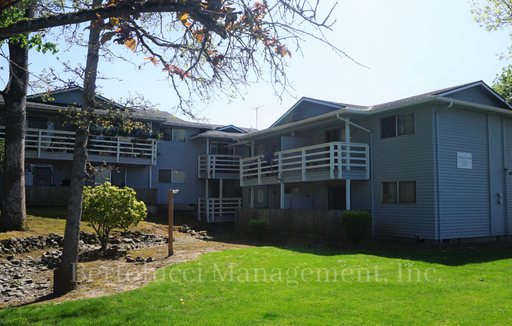 Two Bedroom Apartment on the 1st Floor - Salem – photo 1