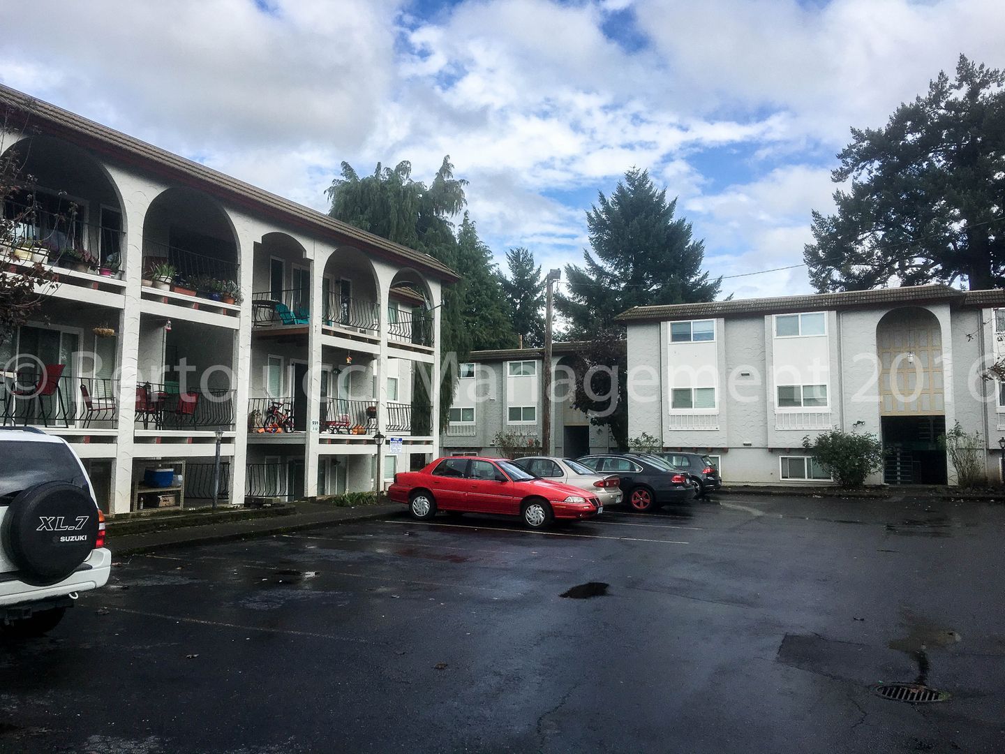Keizer Apartment: 549-599 Greenwood Dr NE