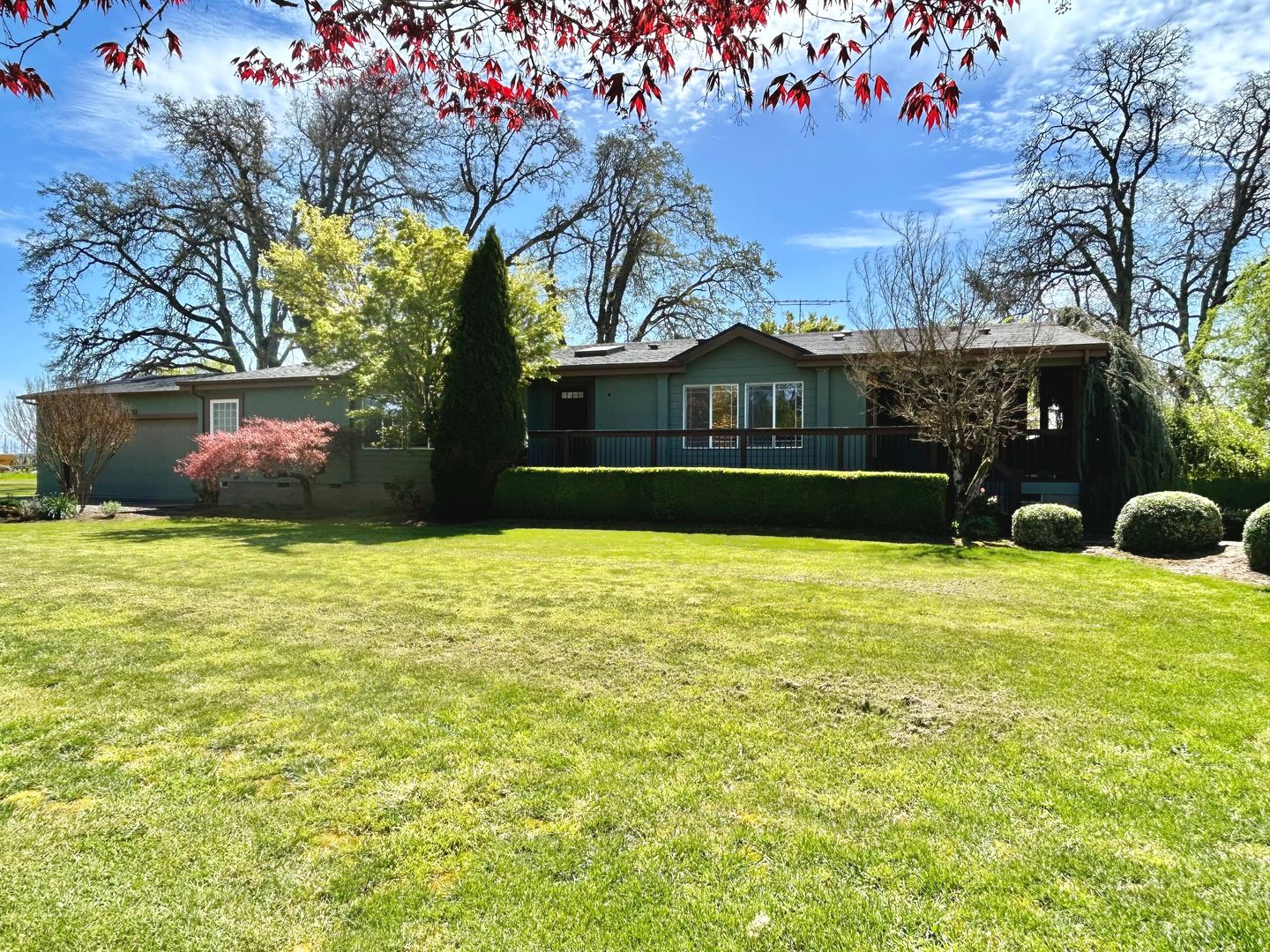 Salem House: 3210 Brooklake Rd NE