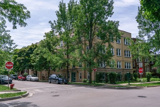 Lincoln Square - 1 Bed / 1 Bath - Heat, Water, & Cooking Gas Included – photo 1