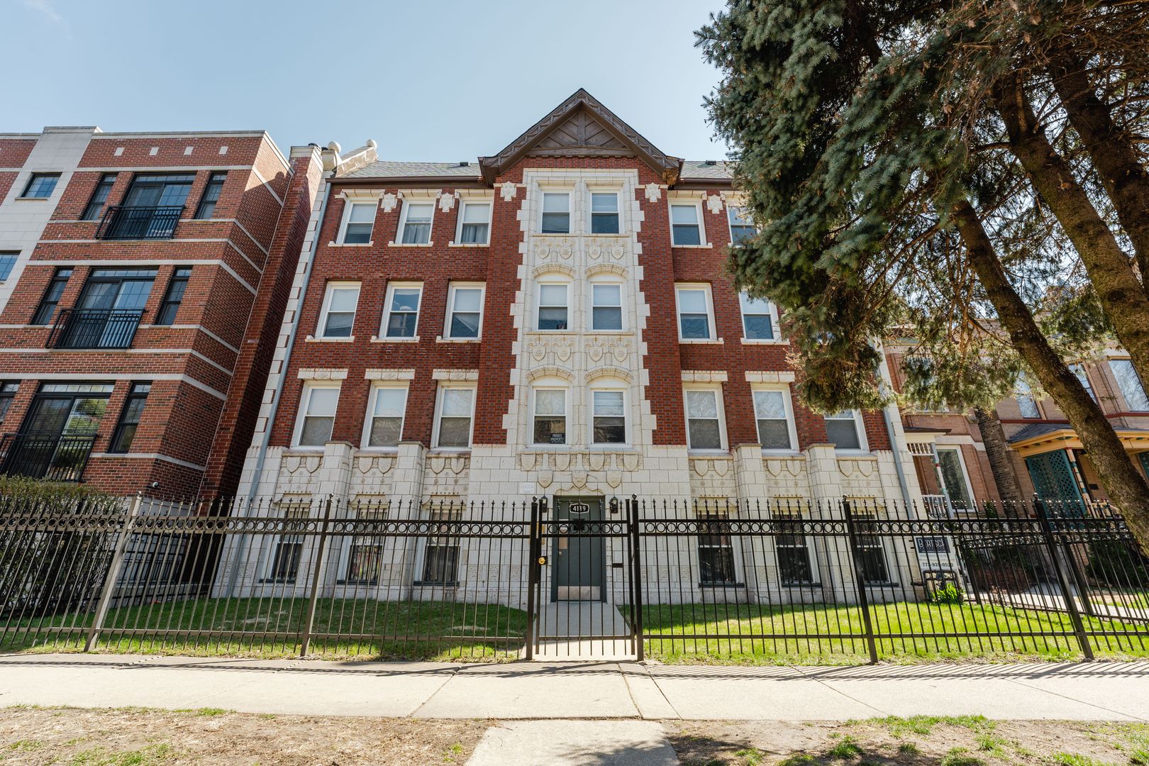 Chicago Apartment: 4119 N. Kenmore Ave
