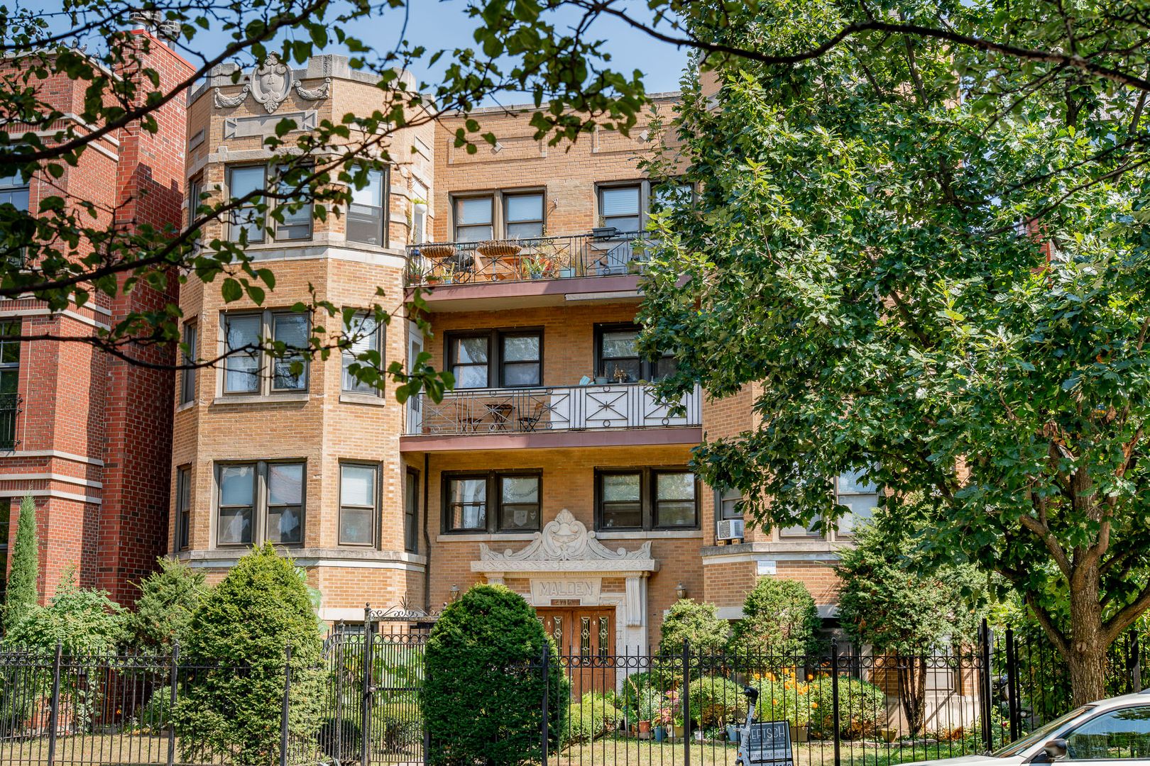 Chicago Apartment: 4715 N. Malden St